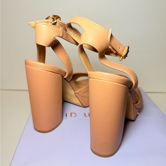 Madden Girl Nude Block Heel Sandals 7.5 - Picture 9 of 10